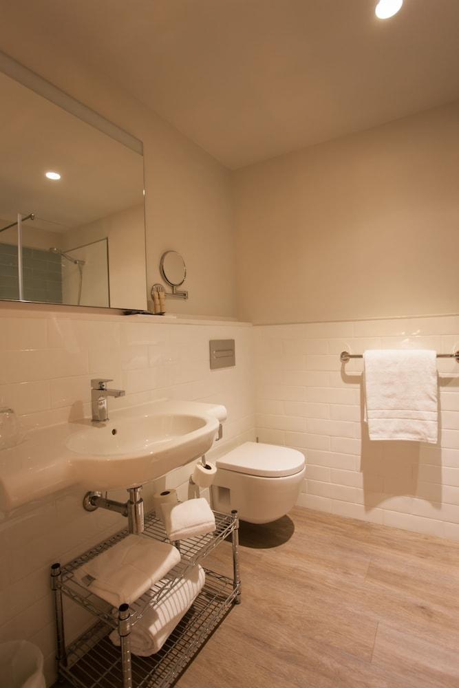 San Lorenzo Suites Сан-Лоренсо-де-Ель-Ескоріаль Екстер'єр фото