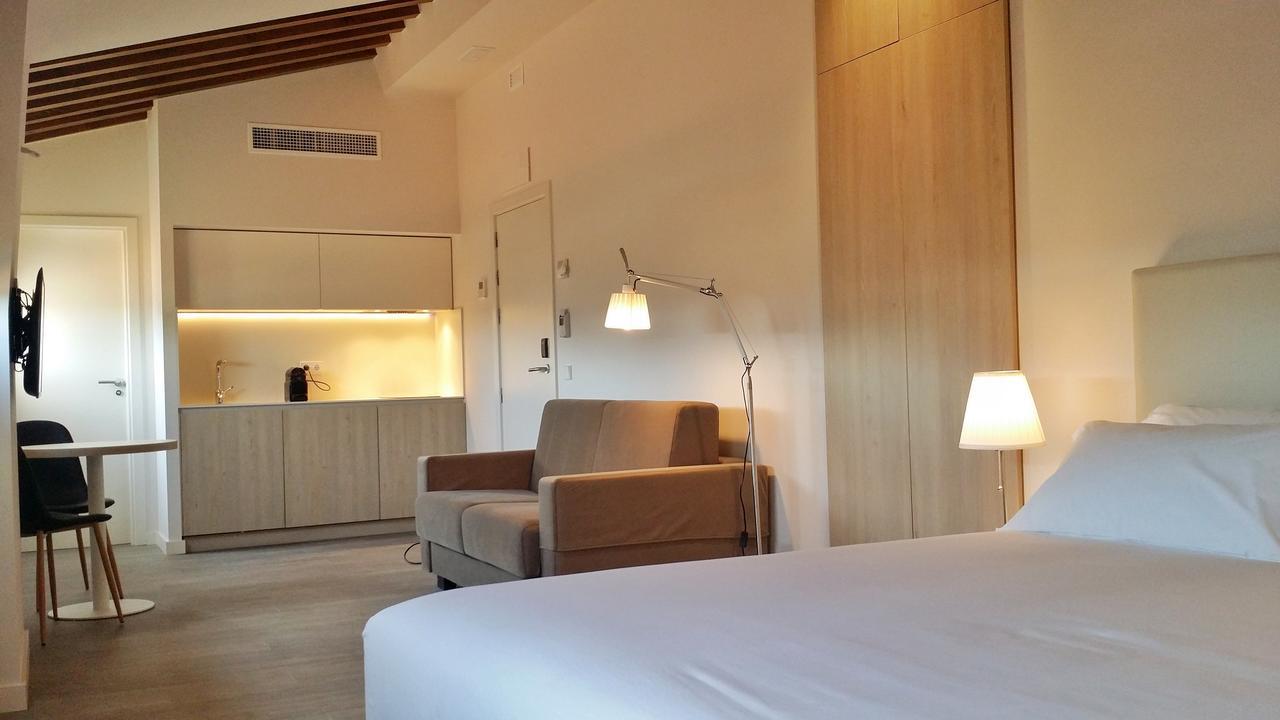 San Lorenzo Suites Сан-Лоренсо-де-Ель-Ескоріаль Екстер'єр фото