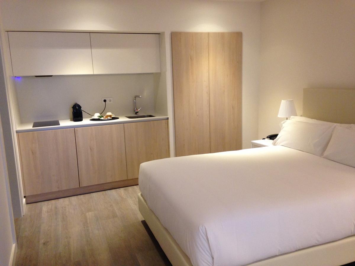 San Lorenzo Suites Сан-Лоренсо-де-Ель-Ескоріаль Екстер'єр фото